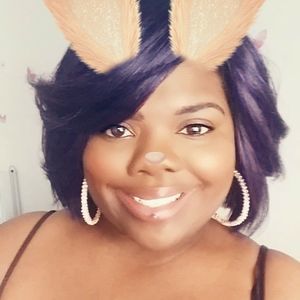 Meet your Posher, Talia